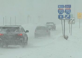 Snowstorm leads to several accidents, road closures, delays at DIA