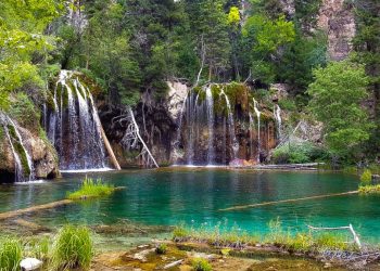 There’s a New Shuttle That Will Take You To Hanging Lake
