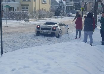 Driver From California Gets Lamborghini Stuck In Colorado Snowstorm