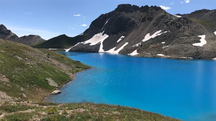 There’s a Ice Blue Lake In Colorado That You Probably Never Knew Existed