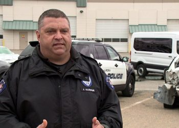 Aurora police chief fires officer for showing up to work intoxicated