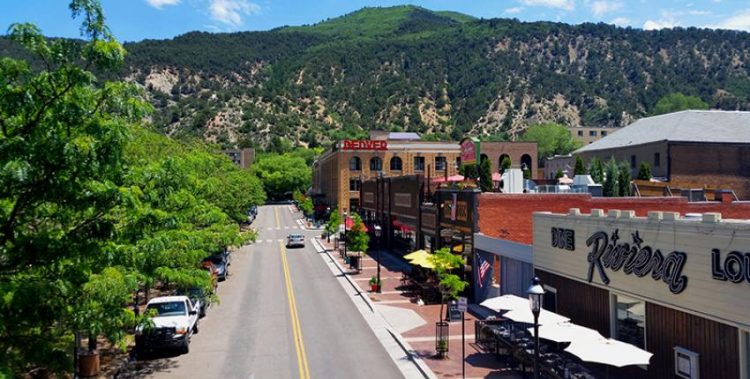 Colorado town to pay visitors $100 to travel there