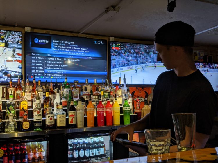 Restaurants in Denver can now deliver alcohol until 2 a.m