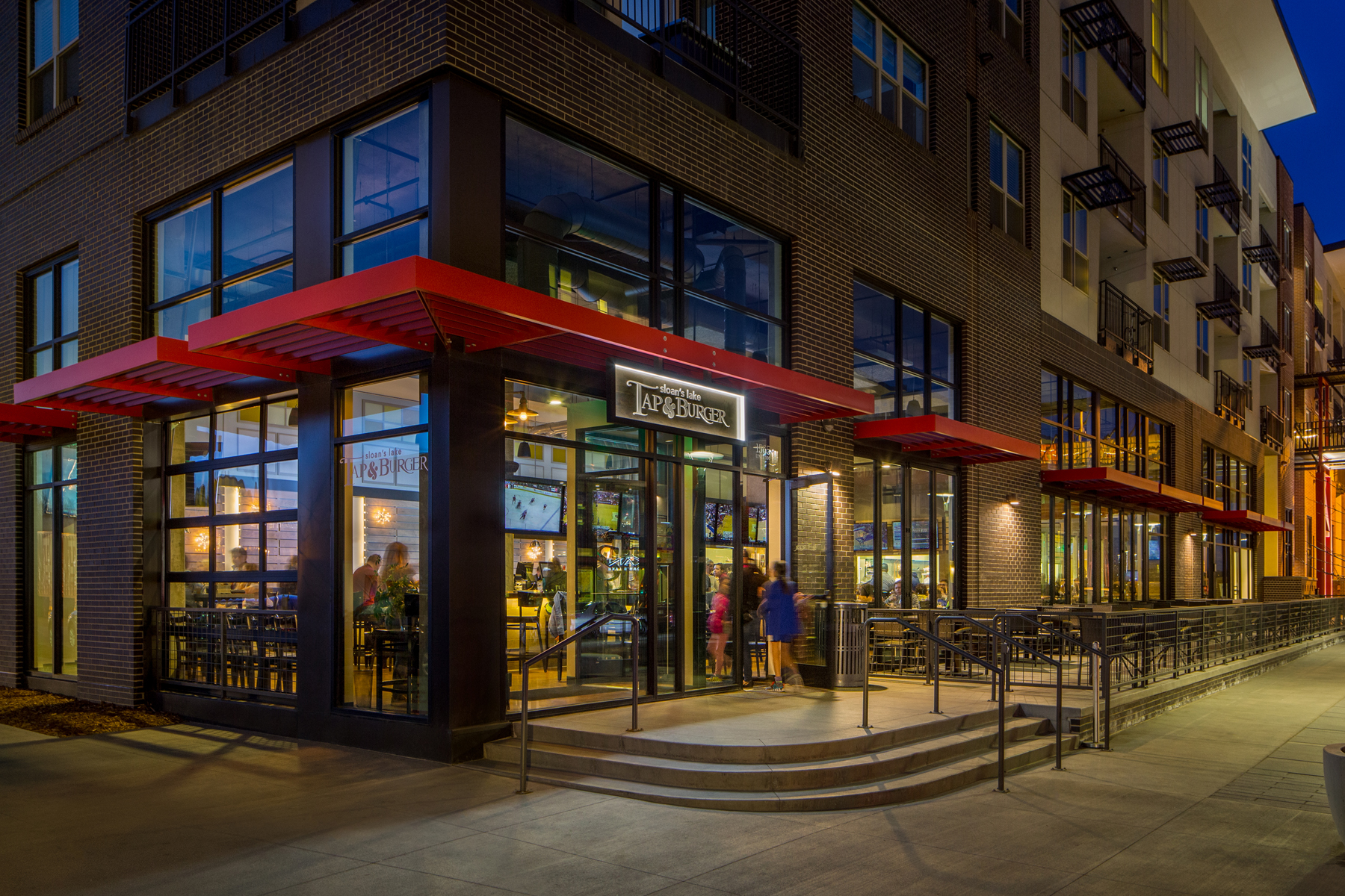 Tap & Burger Is Doing Free Christmas Meals for Furloughed Restaurant
