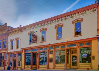 Beau Jo’s Pizza Has Been Serving Up Colorado Mountain Pies For More Than 47 Years