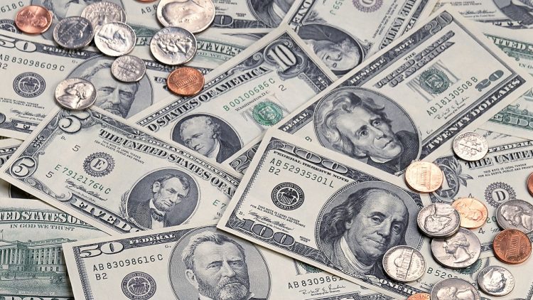 Retailers in Colorado Must Accept Cash Under New Law