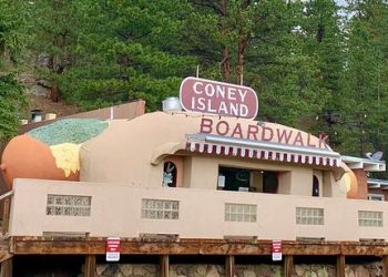 South Park featured Colorado’s Favorite Hot Dog Shaped Diner