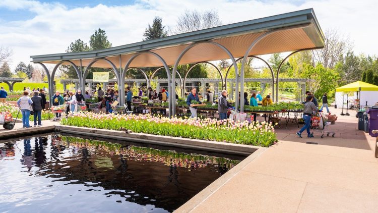 Things To Do With Mom for Mother’s Day Weekend In Denver