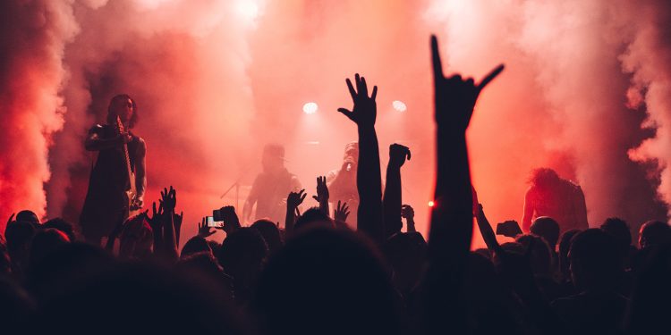 When Should You Buy Concert Tickets for the Best Price?