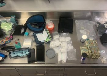 Guy gets busted for Lots of Fentanyl because of Expired Plates