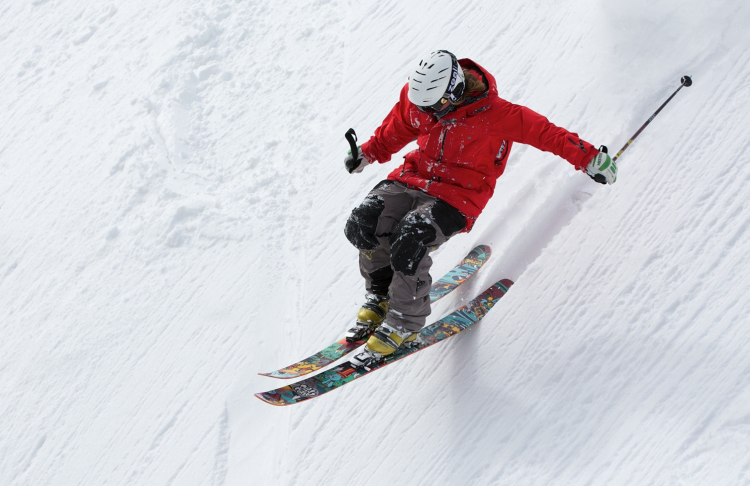 How many Skiing and Riding weekends are left?