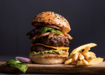 Celebrate National Cheeseburger Day at these local hotspots