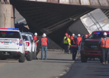 I-25 closure to last days after train derailment