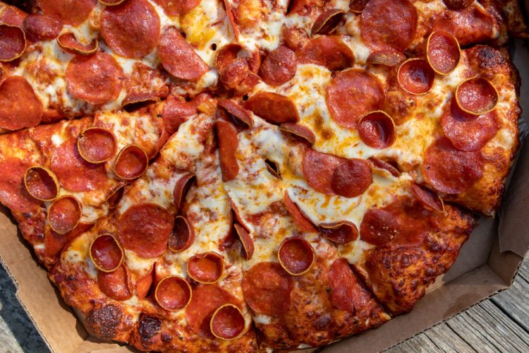 Mountain Mike’s Pizza: A Meaty Colossus Arrives in Parker