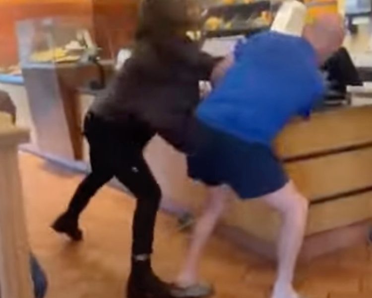 MUST SEE Panera Chaos: Customer Throws Smoothie, Employees Fight Back with Pan in Glendale Incident
