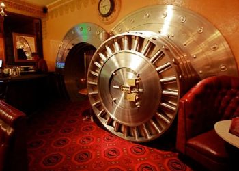 Denver’s Beloved Broker Restaurant: A Vault of Fine Dining Memories