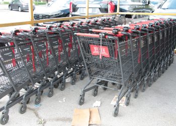 King Soopers strike will end at midnight Monday; negotiations to restart