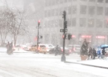 Winter Returns: Snow, Rain, and Travel Disruptions Expected in Denver