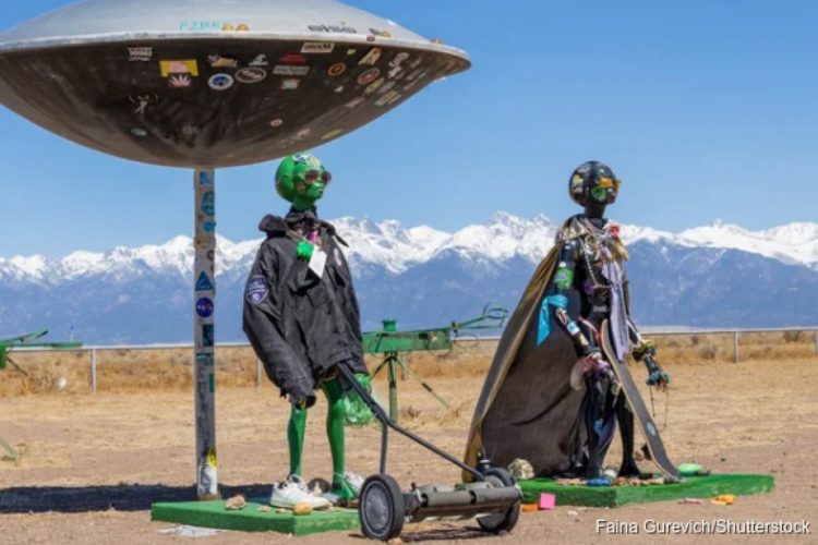 Colorado’s UFO Watchtower Is the Weirdest Pit Stop You’ll Ever Love