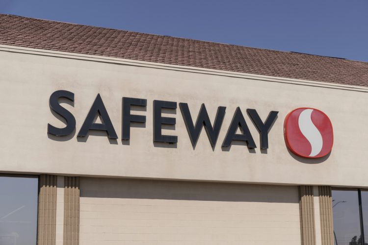 Lakewood Safeway Closes After Decades in Business