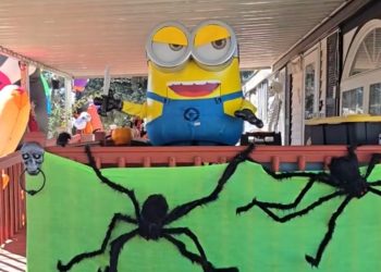 12-Foot Skeleton, Rainbow Unicorns, and One Angry Karen: Colorado’s Funniest Halloween Feud Yet