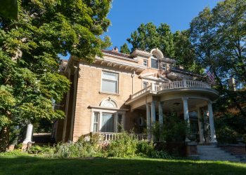 Built on a Graveyard: The Haunted History Behind Denver’s Most Mysterious Mansion