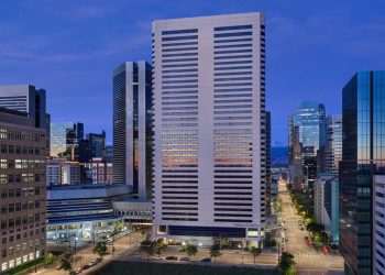 Inside Denver’s Most Lux Hotel: Elway’s Steakhouse, Candlelight Concerts, and Pure “Treat Yourself” Vibes