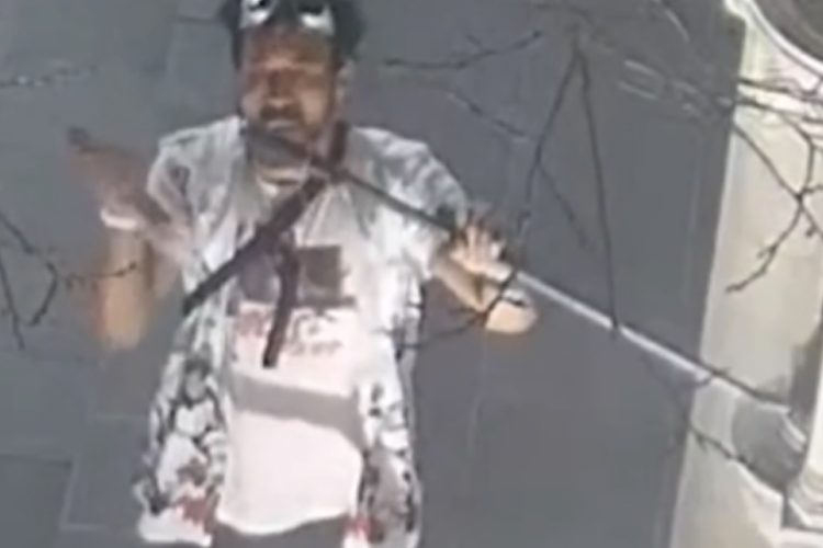 Caught on Camera: Suspect Steals 80-Year-Old Saint Statues From Denver Church