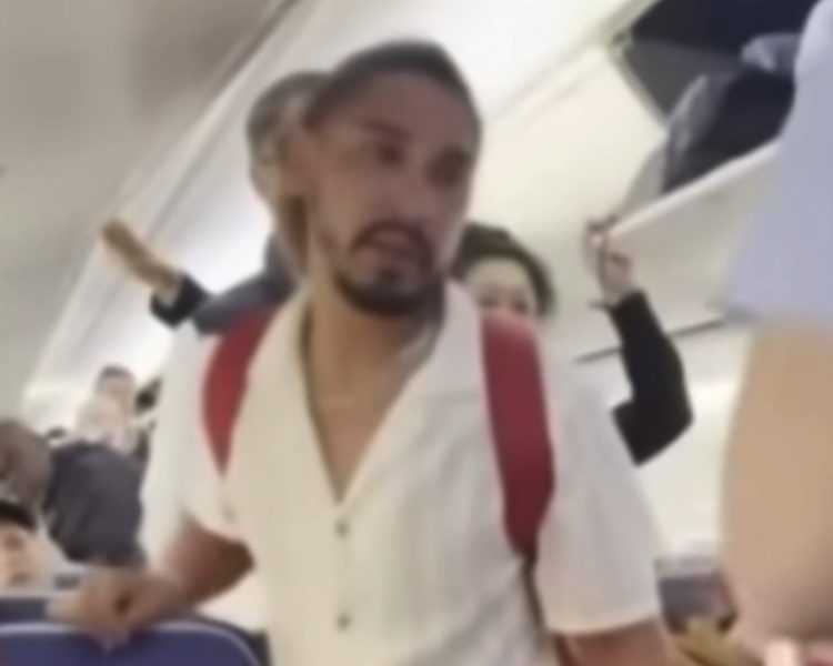 Plane to Denver Turns Into a Fight Club Before Takeoff at Miami Airport