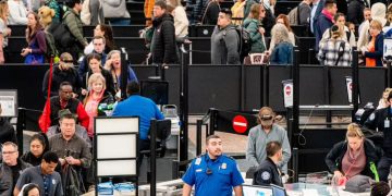 DIA Calls on Community to Support TSA Screeners With Grocery and Gas Gift Cards