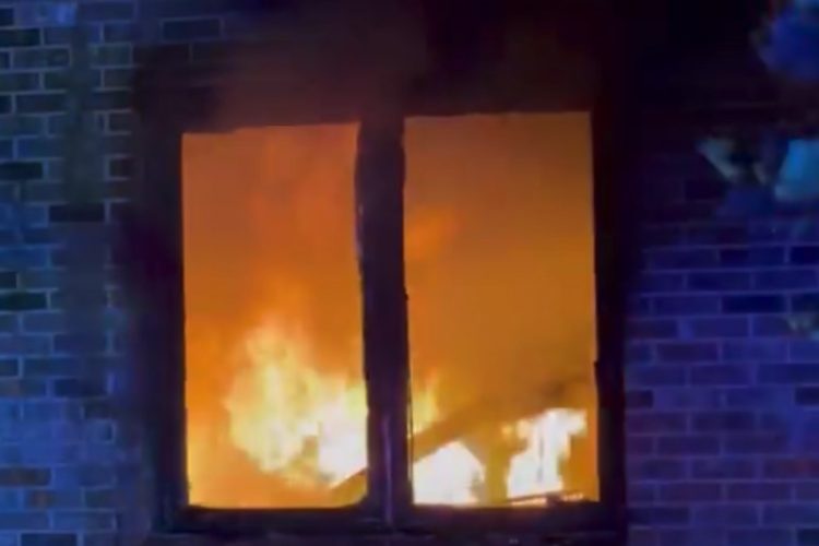 3 Cars Go Up In Flames After Garage Fire Tears Through South Metro Home
