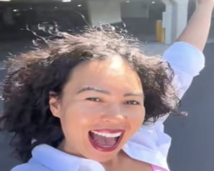 WATCH A Colorado Employee Just Quit Her Job in the Most Dramatic Way Possible—and It Was All Caught on Video